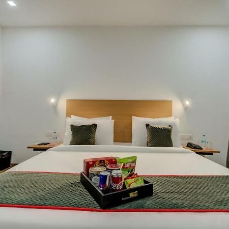 Hotel Town Plaza Pune Ngoại thất bức ảnh