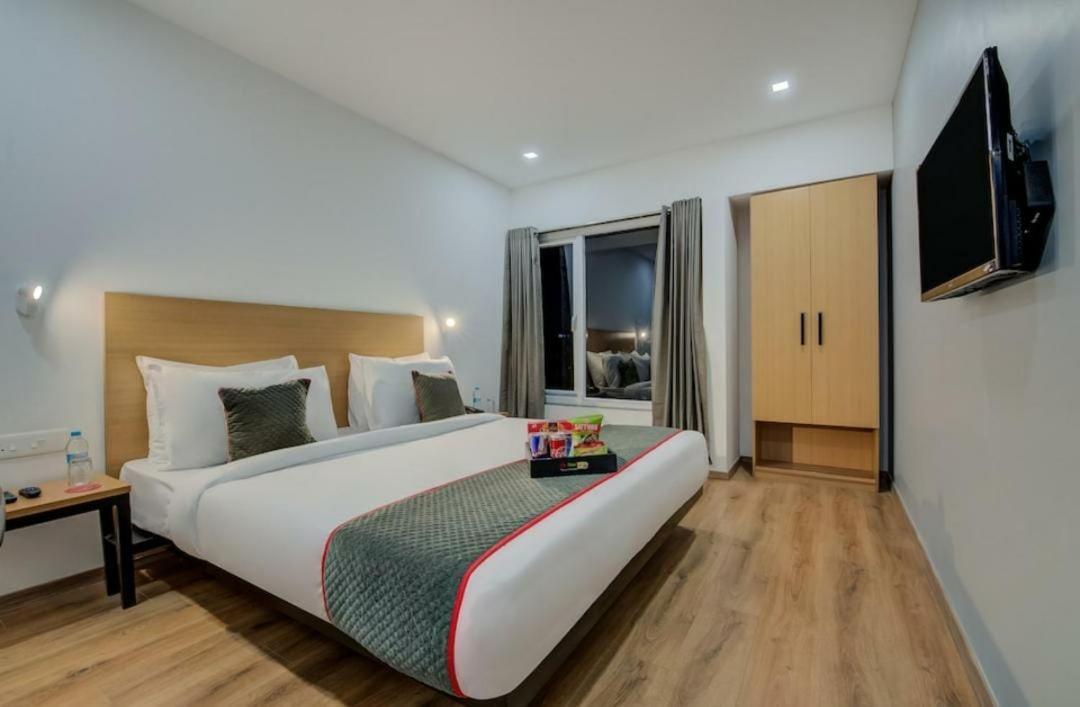 Hotel Town Plaza Pune Ngoại thất bức ảnh