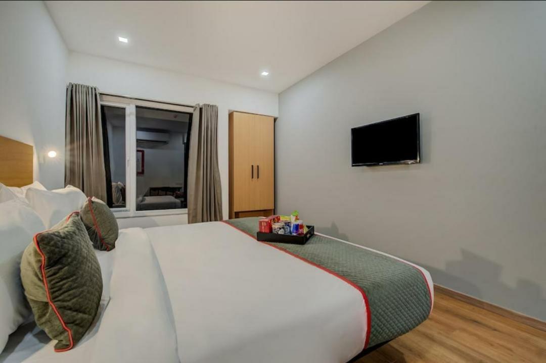 Hotel Town Plaza Pune Ngoại thất bức ảnh
